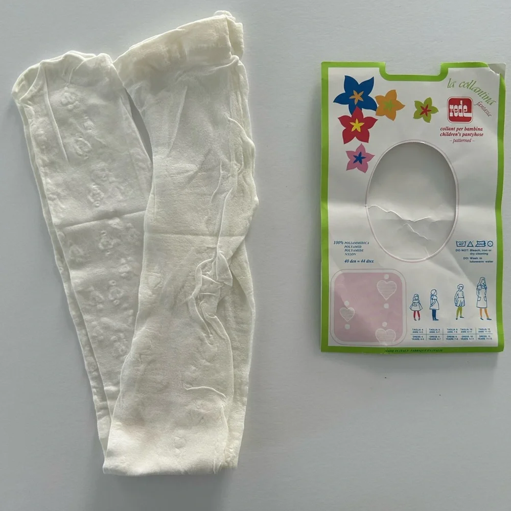 🦋 5/$25 - Vintage Rede Pantyhose - Pattern: Heart - Size 12 for 11-13 years